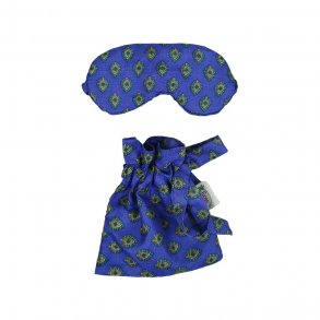 Sandy sleeping masks