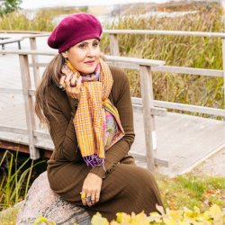 Multicolor Monica kantha scarf size 1x2 mtr